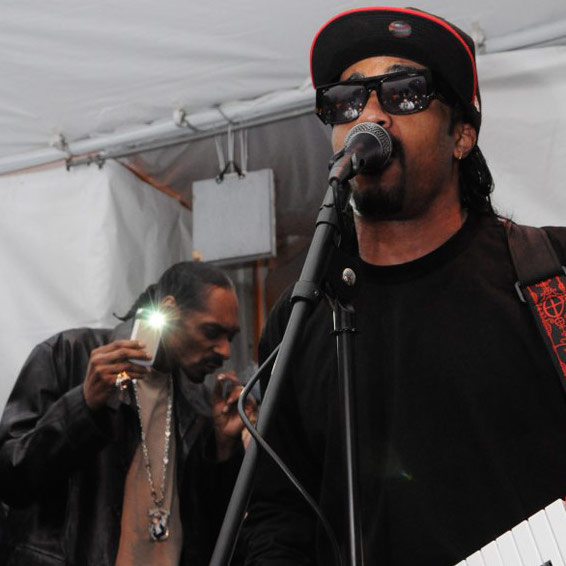 Quattro chiacchiere con Dam-Funk, il producer che la west coast ama (soprattutto Snoop Dogg)